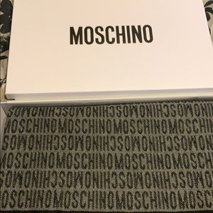 NWT Moschino Blanket Blk/Grey Monogram